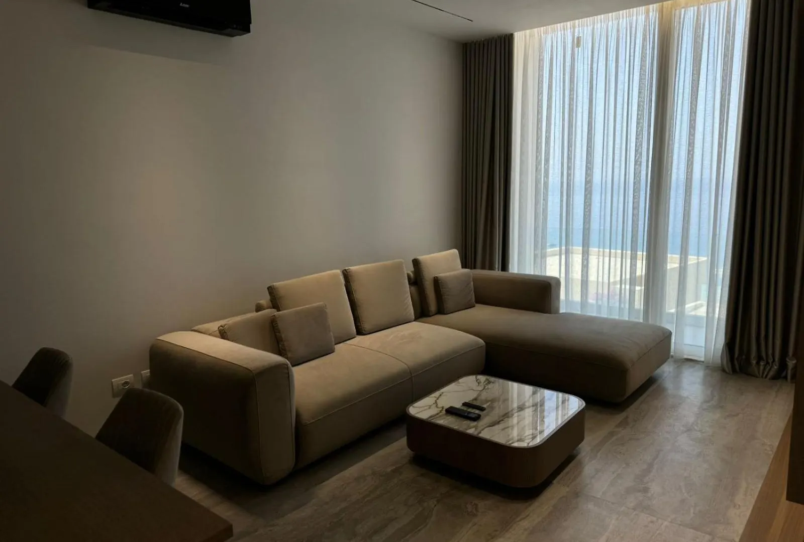 Apartment Palase Four C Three Bedroom Big Deluxe Villa 35